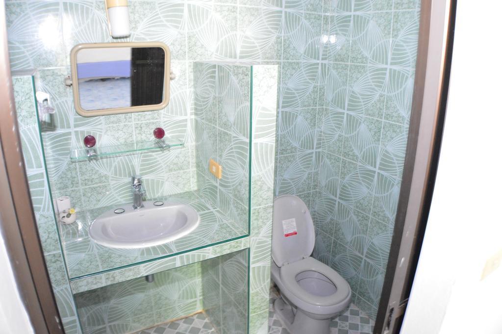 Seabreeze Inn Карон Номер фото